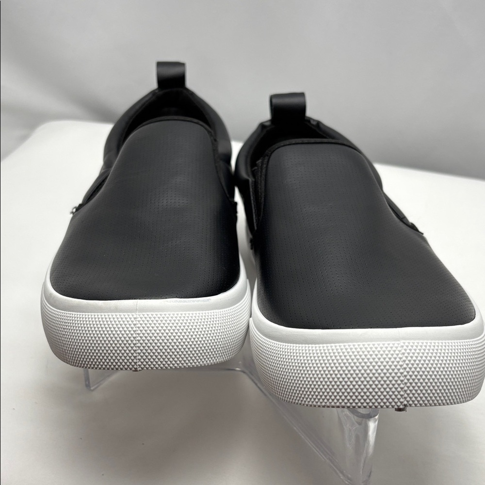 Maurices Women’s Black and White Slip-On Loafers - Picture 4 of 8